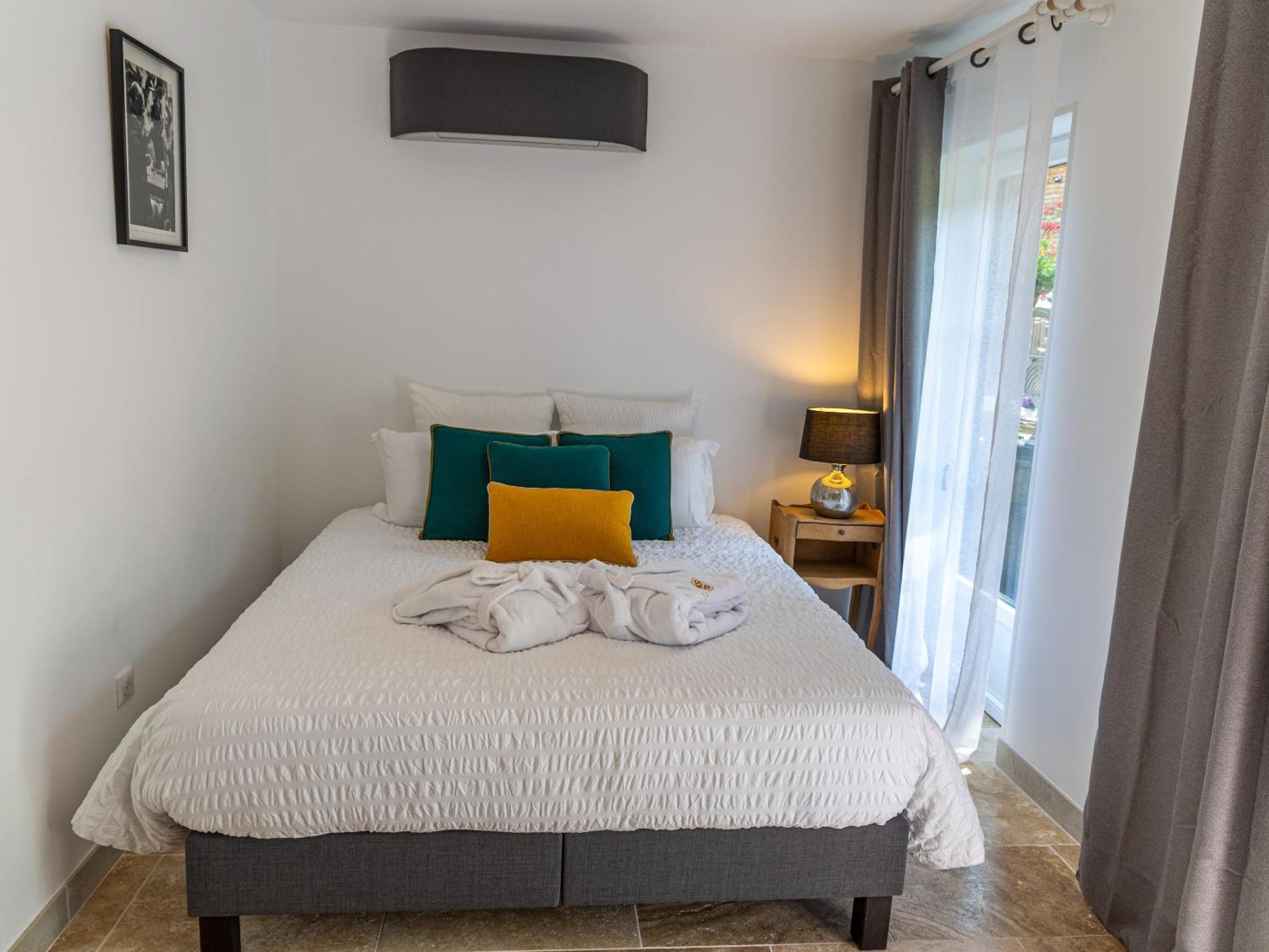 Le Domaine D'Angerville - Chambres D'Hotes Kültér fotó